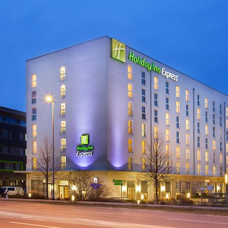 Holiday Inn Express Nuernberg-Σβάμπαχ Εξωτερικό φωτογραφία