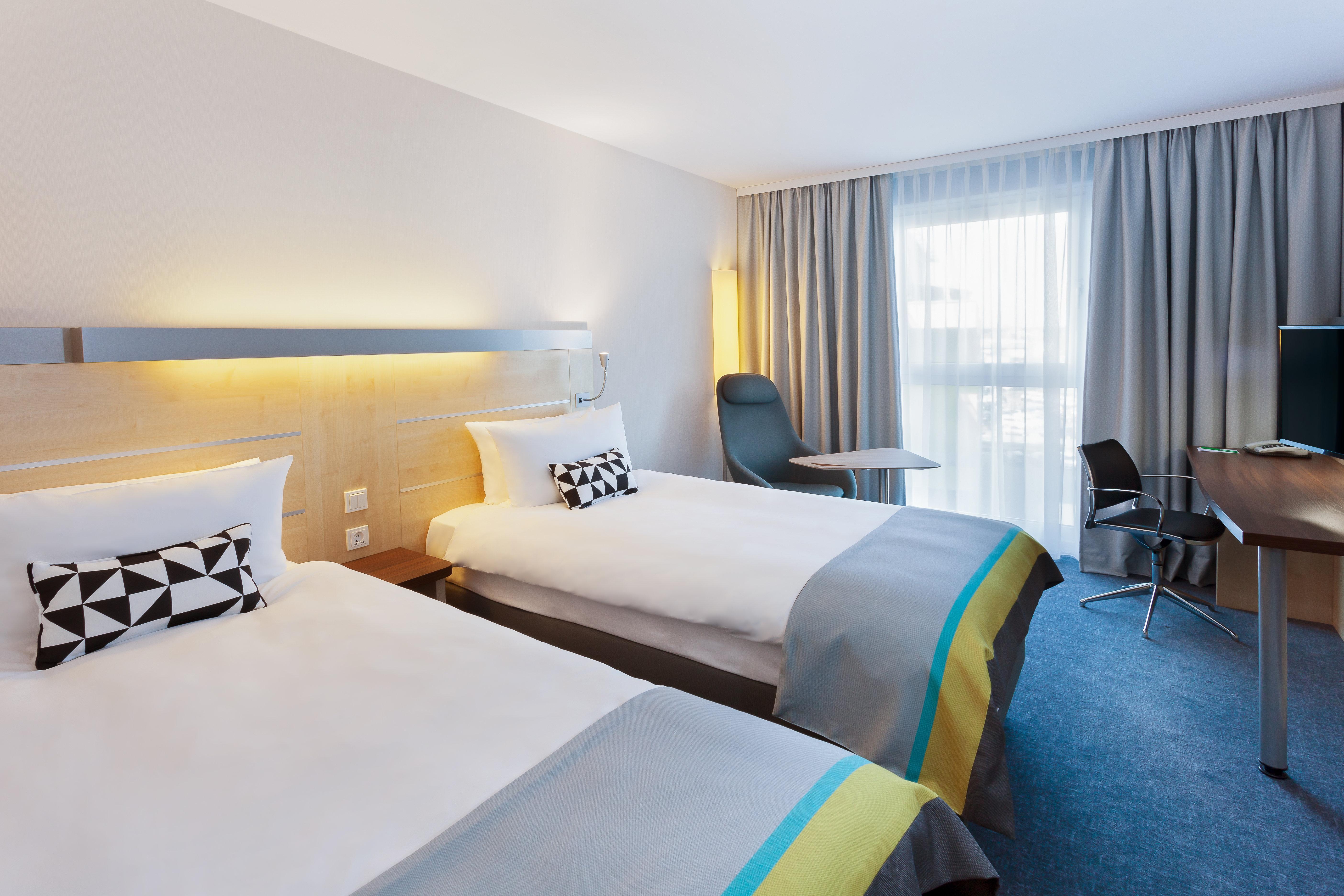 Holiday Inn Express Nuernberg-Σβάμπαχ Εξωτερικό φωτογραφία